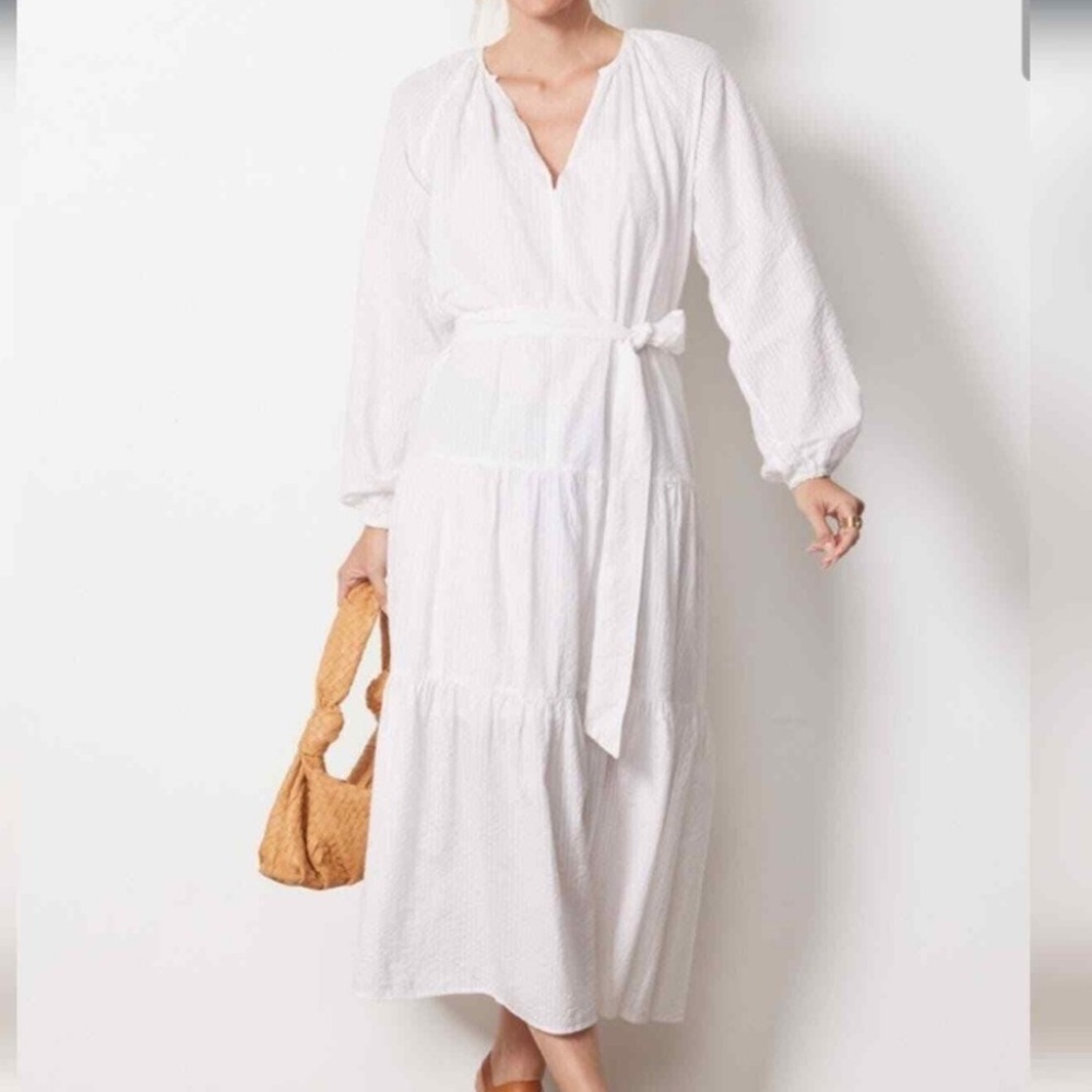 ❤️NWOT Roan & Ryan Evereve sheer Tiered Maxi Cover up 
(size med)